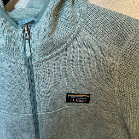 EUC L.L.Bean sweater fleece size medium petite - Picture 2 of 6